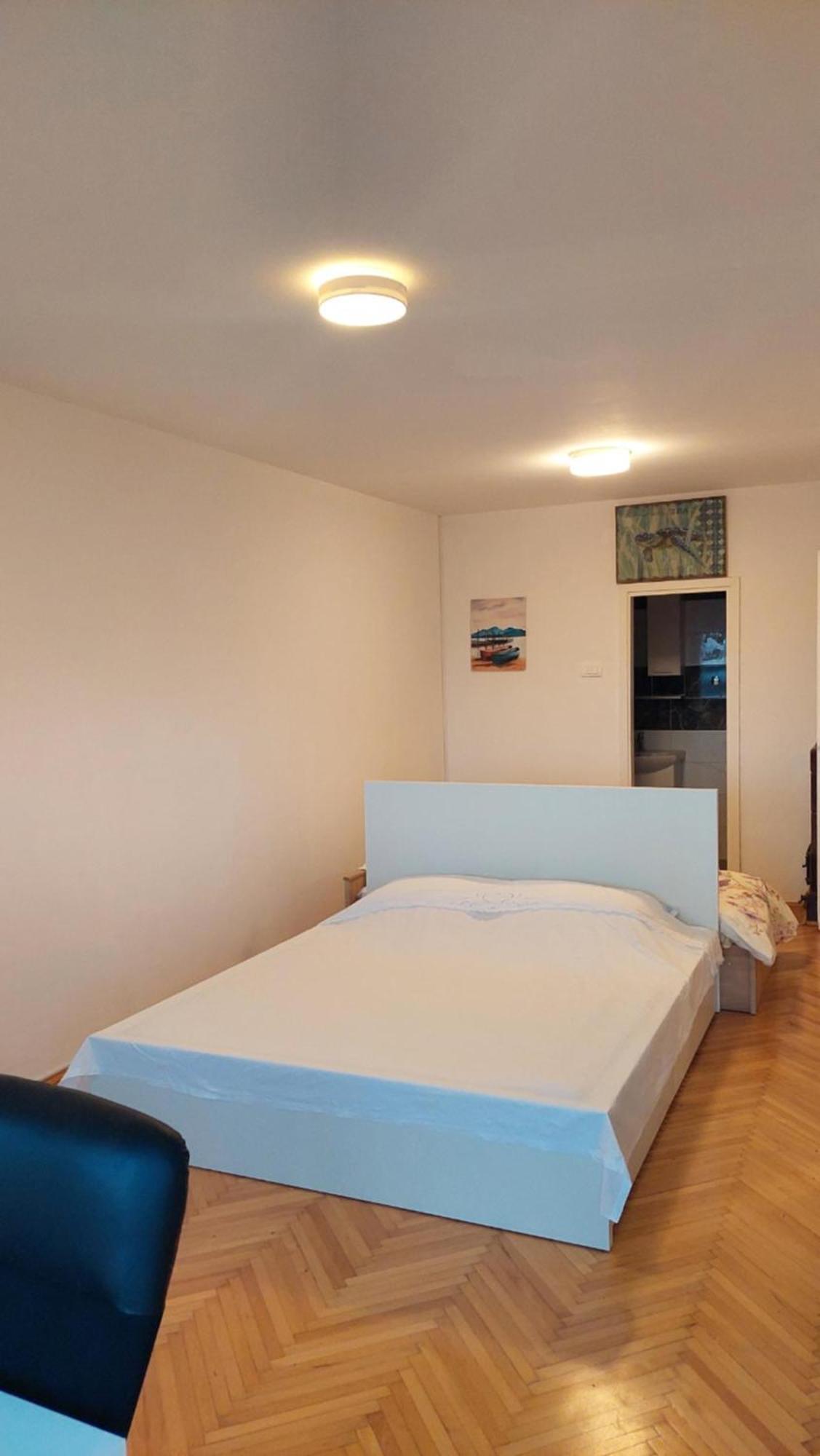 Room With Private Toilet And Balcony In City Center In Shared Apartment Split Eksteriør bilde